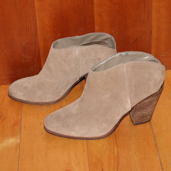 Dolce Vita Selene Tan Suede Open Back Slip On 3" Heel Bootie Mules Sz 7 - Picture 1 of 8